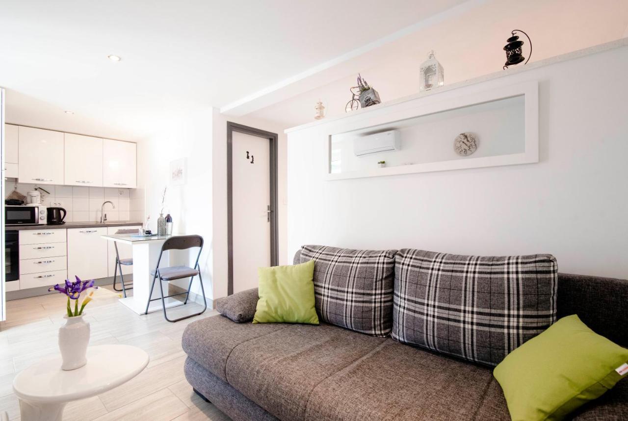 Apartman Nono Splitska Esterno foto